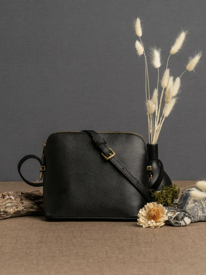 Cluty Taschen & Rucksäcke*Damen Umhängetasche schwarz uni